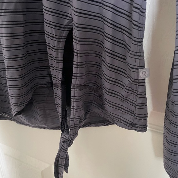 Lululemon Long sleeve shirt - Picture 3 of 3